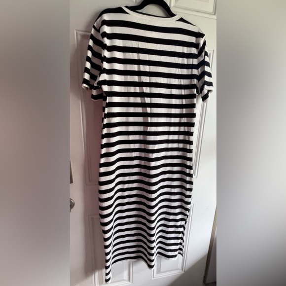 NWT Floral Blooming White & Black Stripe Side-Slit V-Neck Maxi Dress - Picture 7 of 13